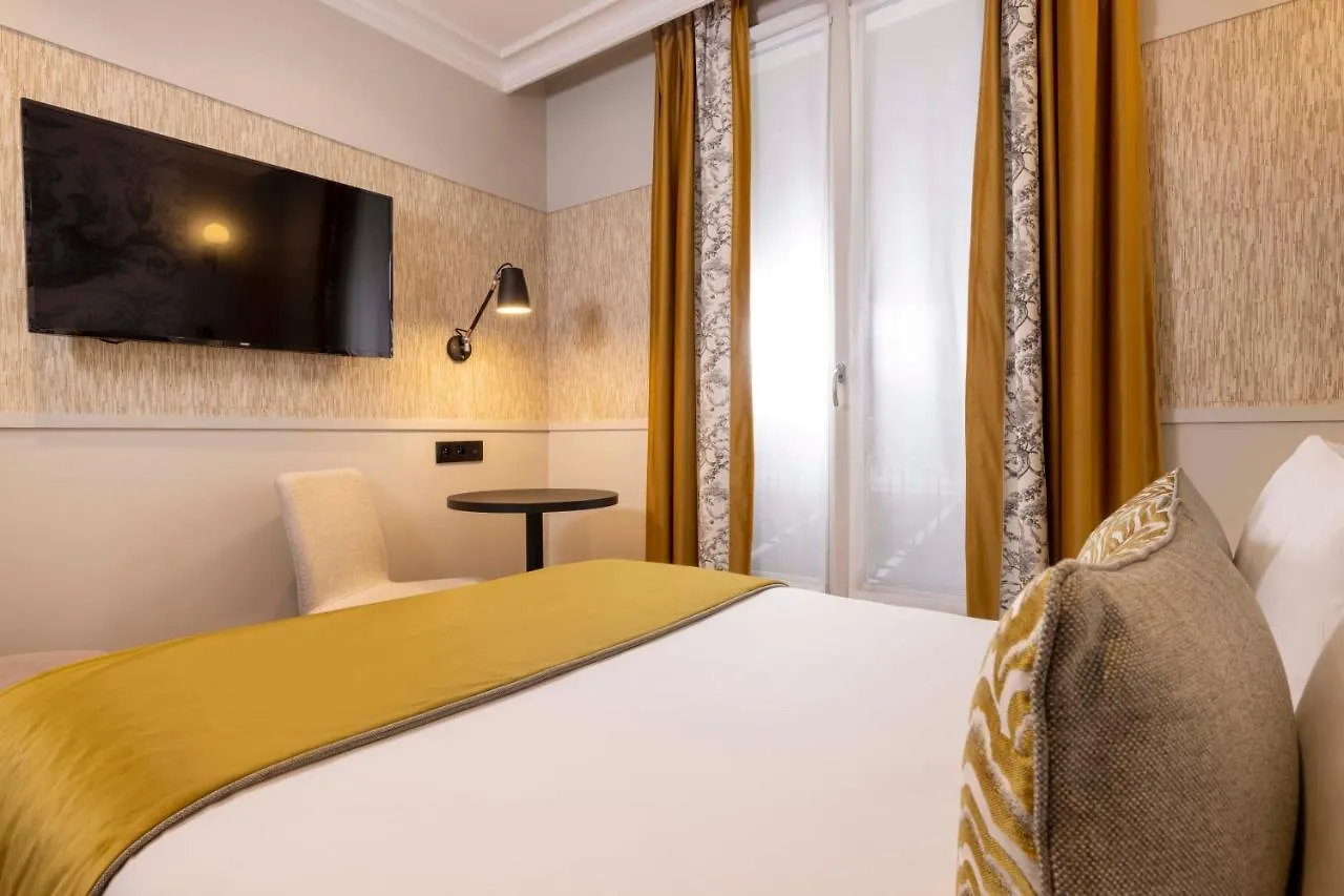 Grand Lévêque Hotel