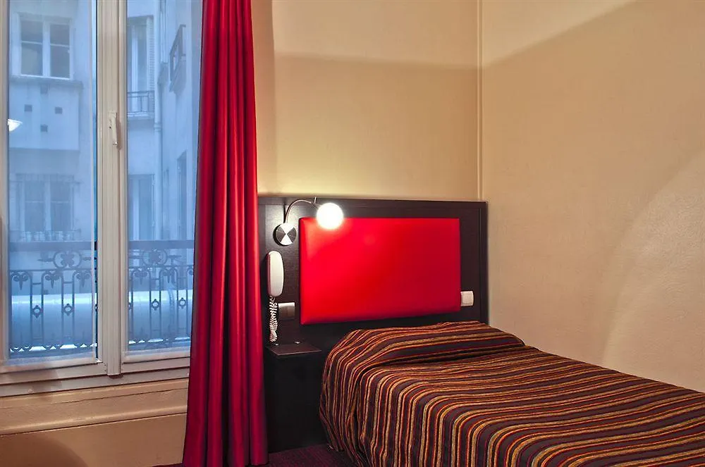 Grand Lévêque Hotel 3*