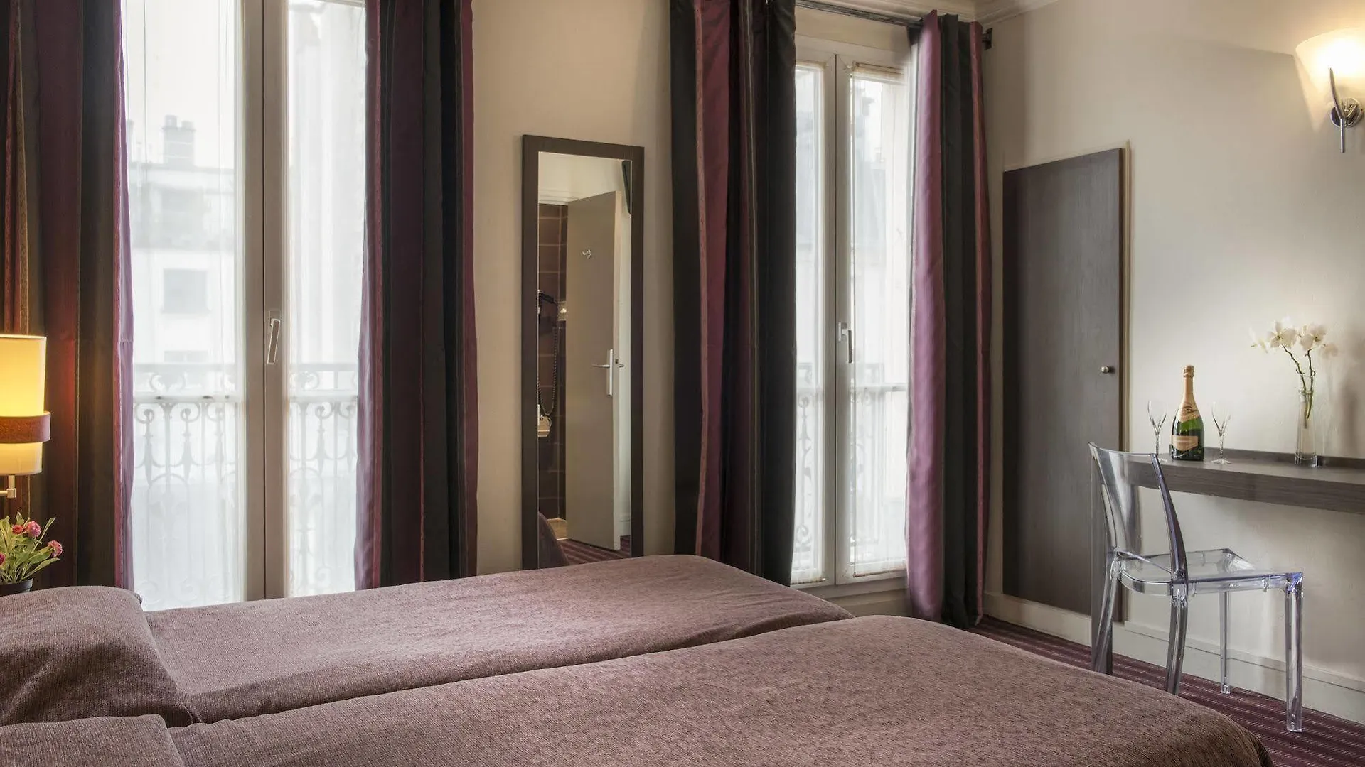 Hotel Grand Lévêque París