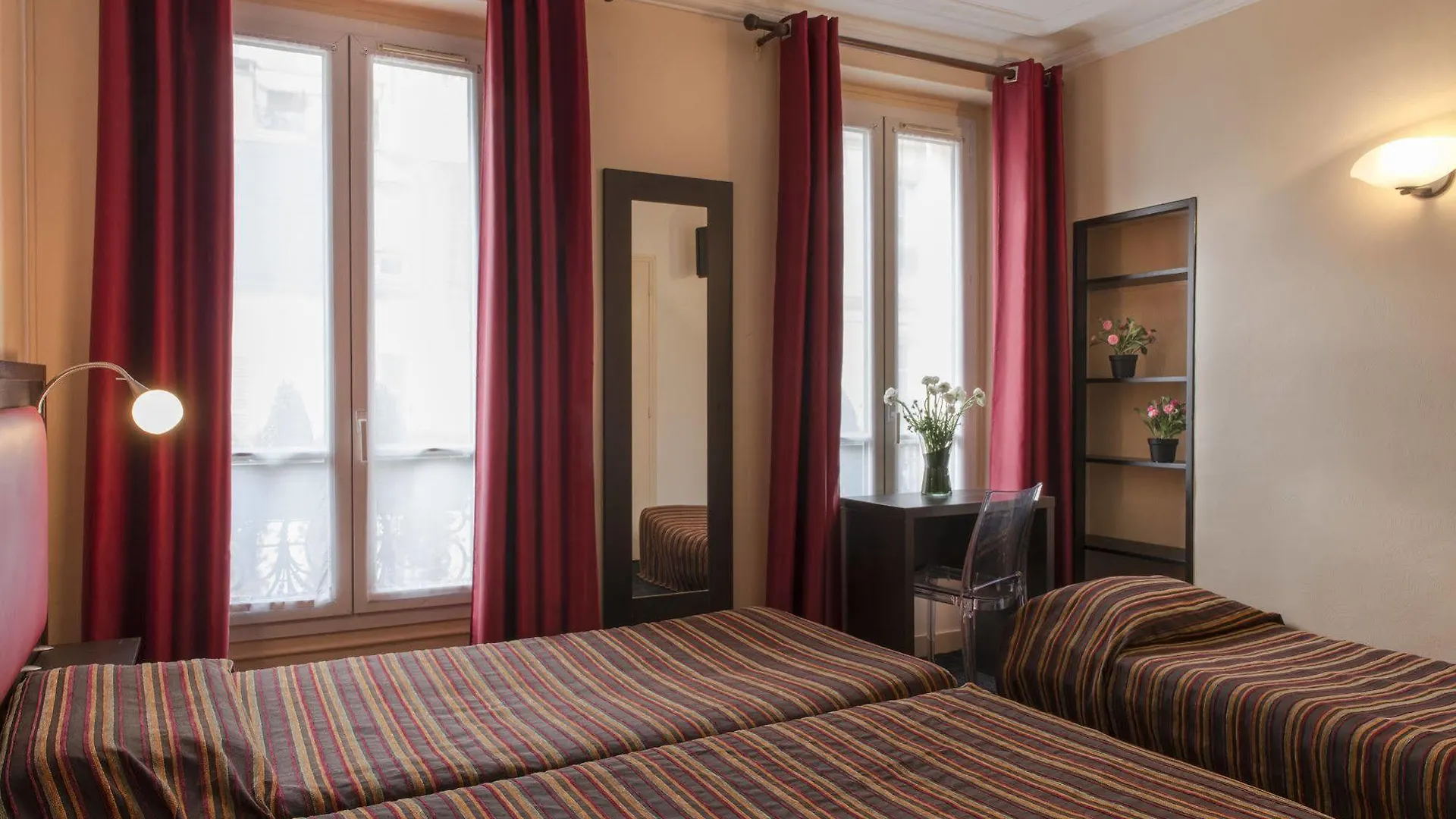Grand Lévêque Hotel