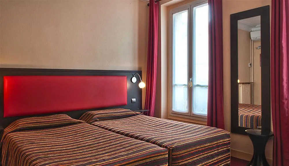 Grand Leveque Hotel 3*
