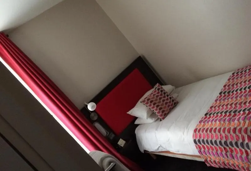 Grand Leveque Hotell